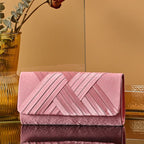 Sac pochette rose contemporain pour soirée