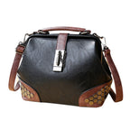 Sac porté main marron au style vintage