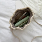 Sac pour femme format bourse avec broderies florales