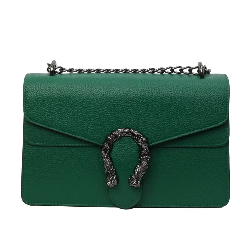 Sac rectangulaire à chaîne élégant et sophistiqué