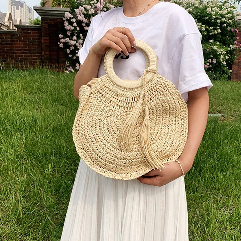 Sac rond en paille pour l’été
