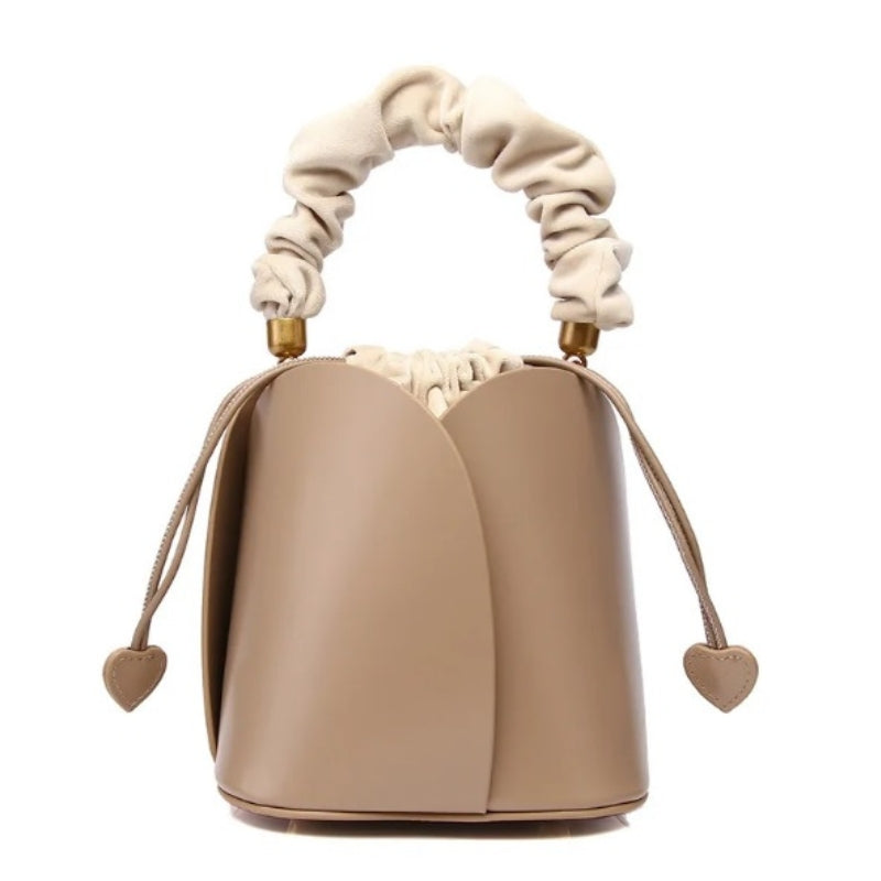 Sac seau en cuir