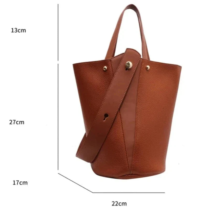 Sac seau féminin marron à l’allure luxueuse