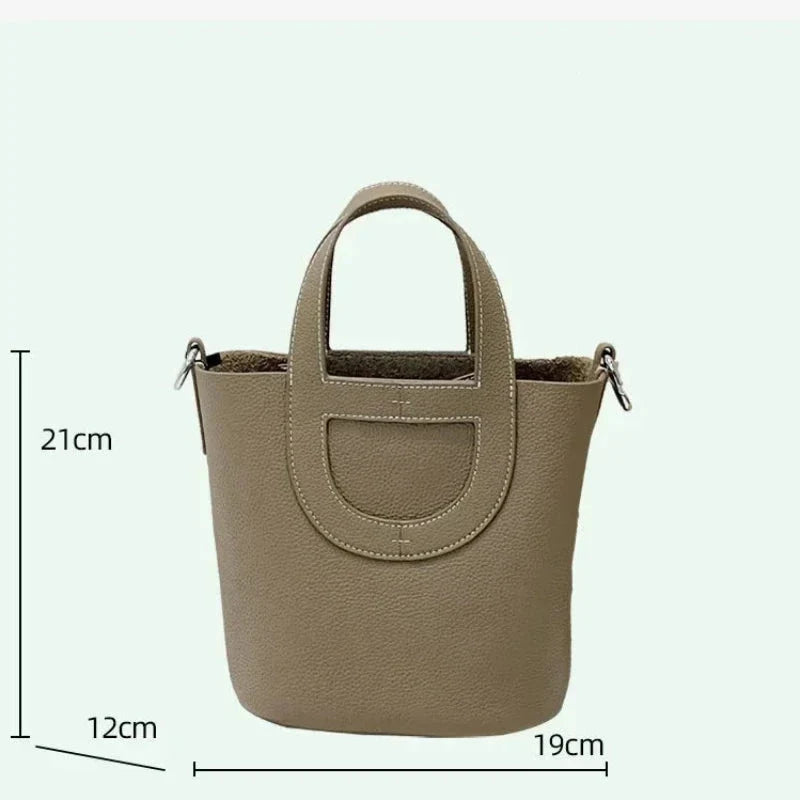 Sac souple pour femme, forme seau élégante
