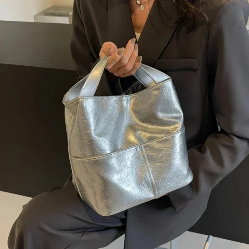 Sac spacieux à main façon fourre-tout sobre et élégant