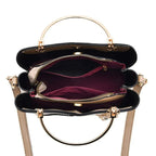Sac tendance féminin porté à la main